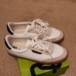 Zara Cream and Black Sneakers